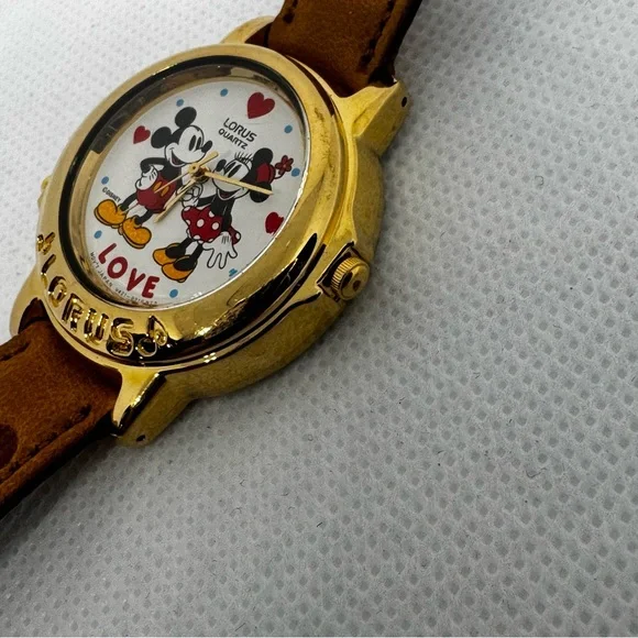VINTAGE LORUS MICKEY & MINNIE MOUSE Disney "LOVE" Musical Watch - Picture 6 of 8